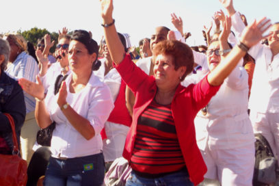 Fiesta para estimular el optimismo y la unidad (+ Fotos)