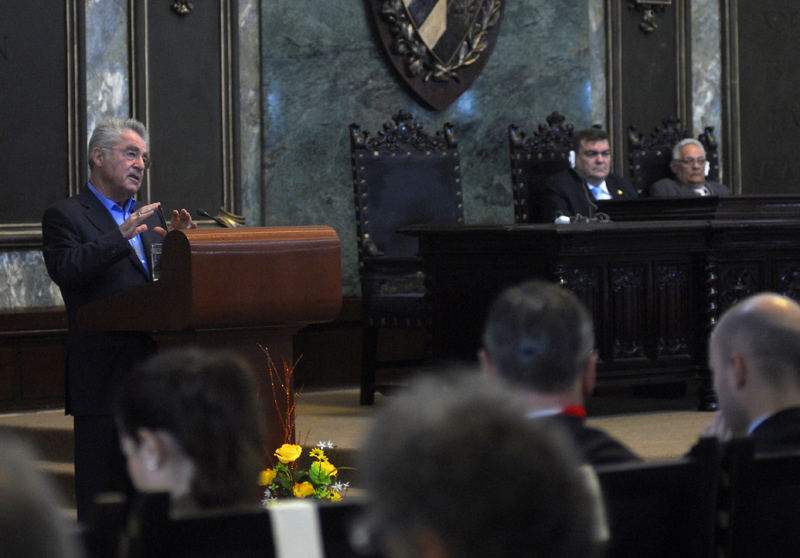 Conferencia magistral del presidente de Austria Sr Heinz Fische en el aula magna de la Universidad de La Habana. Foto: Agustín Borrego