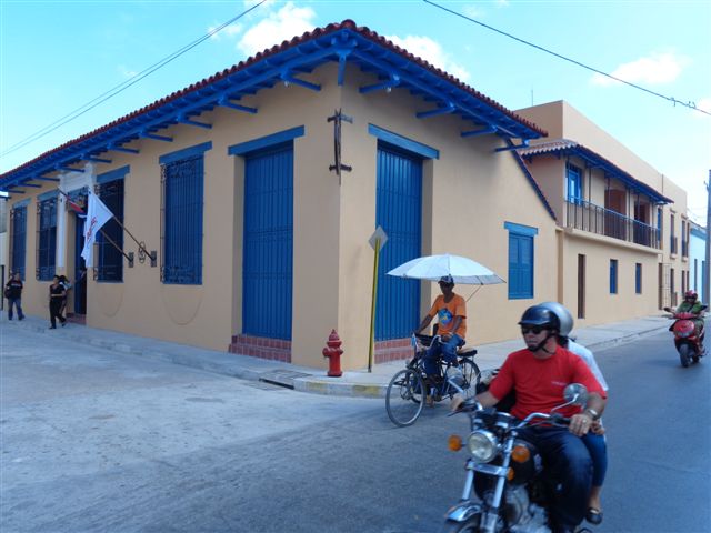 Parte de la vieja casona colonial, que data del siglo XIX, fue rescatada con apego a sus características originales. Foto: Manuel Valdés Paz