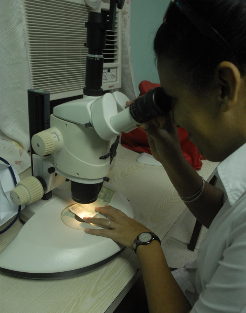 Laboratorio Central de Criminalística del Ministerio del Interior (MININT).  Foto: Agustín Borrego Torres
