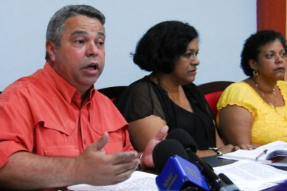 Educadores cubanos iniciarán el desfile por el Primero de Mayo