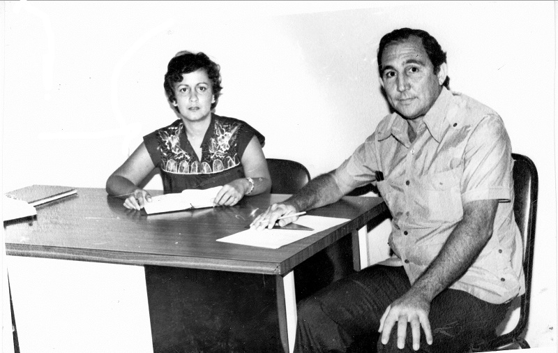 Sonia Romero y Antonio Gorostiaga, jefa y segundo responsable del contingente durante el curso 83.