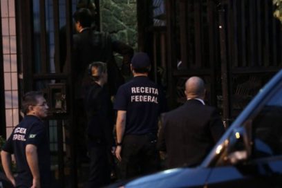 Policía Federal interroga a Lula luego de allanar su casa