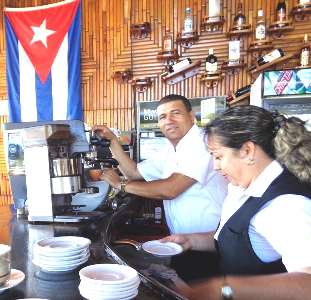 Yuri y Gregorio reafirman su decisión de defender la tranquilidad. Foto: Jorge Pérez Cruz