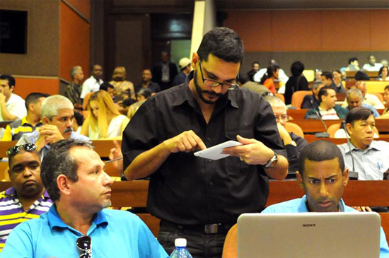 La joven organización contribuirá a la superación y capacitación de los profesionales para la generación de conocimientos y un mejor uso de las tecnologías. Foto: tomada de sitio www.juventud.cu