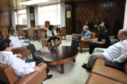 Recibió Raúl a la Directora General de la OPS