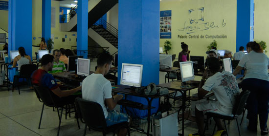 La asamblea constitutiva de la Unión de Informáticos de Cuba también celebrará el 25 aniversario del Palacio Central de Computación. Foto tomada de wwwcubahora,.cu
