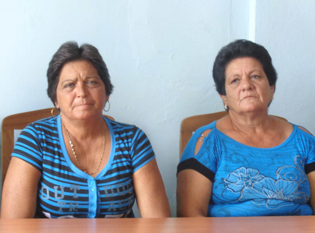 De izquierda a derecha Victoria y Paula, trabajadoras con más de 25 años trabajando en Comunales. Fotos del autor