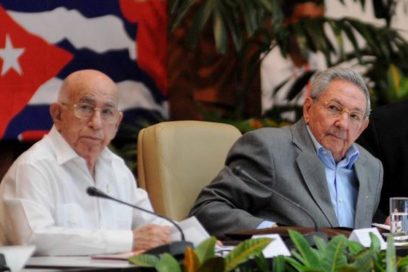 Preside Raúl sesión plenaria del VII Congreso del Partido