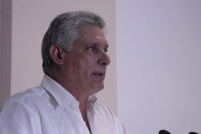 Presentan la Enciclopedia Cubana, mil preguntas, mil respuestas