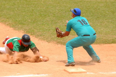 Cuadrangular de Béisbol: México y Cuba al bate