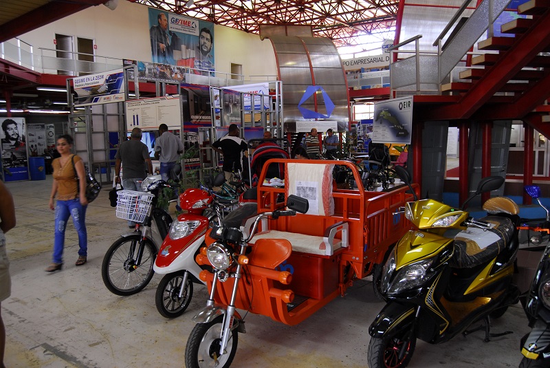 Las bicicletas eléctricas, el triciclo de carga y los de tipo motor de Minerva, presentadas en la recién concluida tercera Feria Nacional de Negocios, serán comercializados en las tiendas recaudadoras de divisas (TRD).