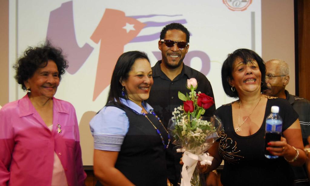Fue reconocida la trabajadora Mayra Arevich Marín, presidenta ejecutiva de Etecsa, quien fue presentada como miembro del Comité Central del Partido Comunista de Cuba el pasado 19 abril durante el VII Congreso de la organización. 