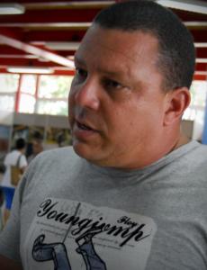 Edgar Simón Machado, gestor A de ventas de la Empresa industrial “Ángel Villareal Bravo”, conocida como Minerva en su nombre comercial. Foto: Heriberto González 