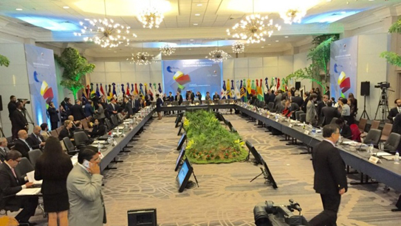 La décima reunión de Cancilleres de la Comunidad de Estados Latinoamericanos y Caribeños (CELAC), se efectúa en la capital de la República Dominicana con la presencia del Ministro de Relaciones Exteriores de la República de Cuba, Bruno Rodríguez Parrilla. Foto: Tomada de Cubadebate
