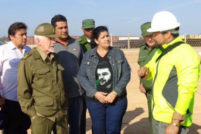 Ramiro Valdés visita obras mineras en Pinar del Río