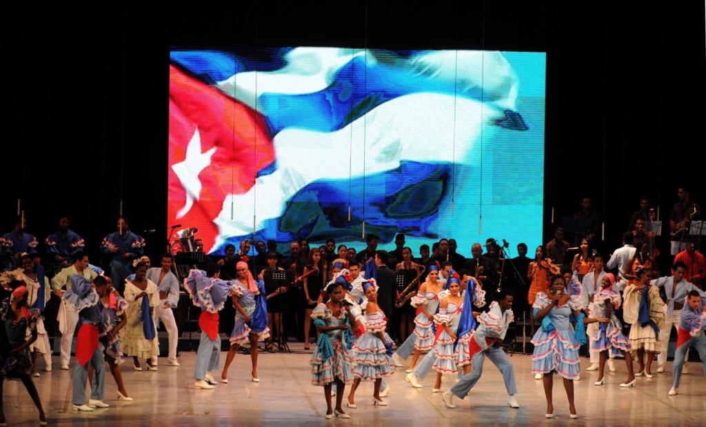 Gala artística dedicada al 7mo. Congreso del Partido Comunista de Cuba (PCC), y a los 55 años de la Victoria de Playa Girón, en la sala Avellaneda del Teatro Nacional de Cuba AIN FOTO/Omara García Mederos