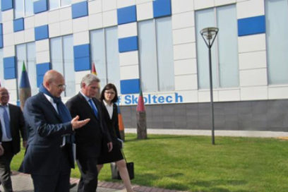 Recorre Díaz-Canel centro científico ruso