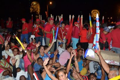 Educadores cubanos encabezan los desfiles este Primero de Mayo