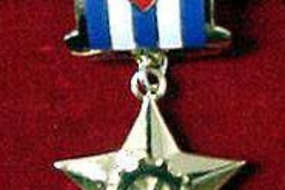 Cubanos recibirán el título de Héroes del Trabajo