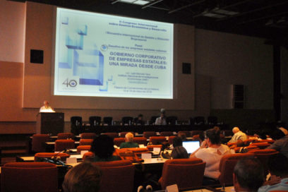 Se requiere una empresa estatal socialista eficaz y eficiente