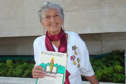 Continuar firme con la Revolución