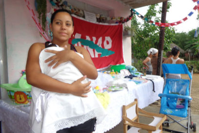 Campesinos “siembran” solidaridad