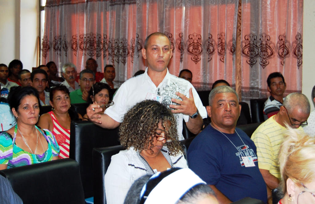 Los delegados e invitados abordaron los problemas principales que persisten en el sector alimentario y en la pesca. Fotos: Del autor
