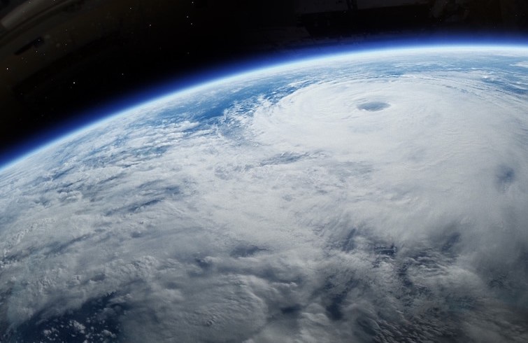 En Huracán, fotografía, música y edición redondean una indiscutible obra maestra.