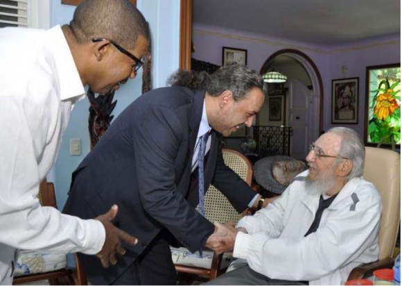 Fidel-con-el-Presidente-de-ACNO-6-580x412