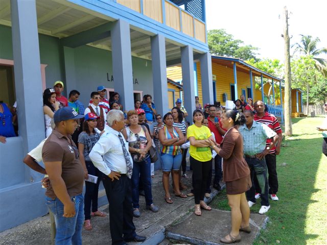 Los particioantes recorrieron varias instalaciones del Sitio Histórico de Birán. Foto Manuel Valdés