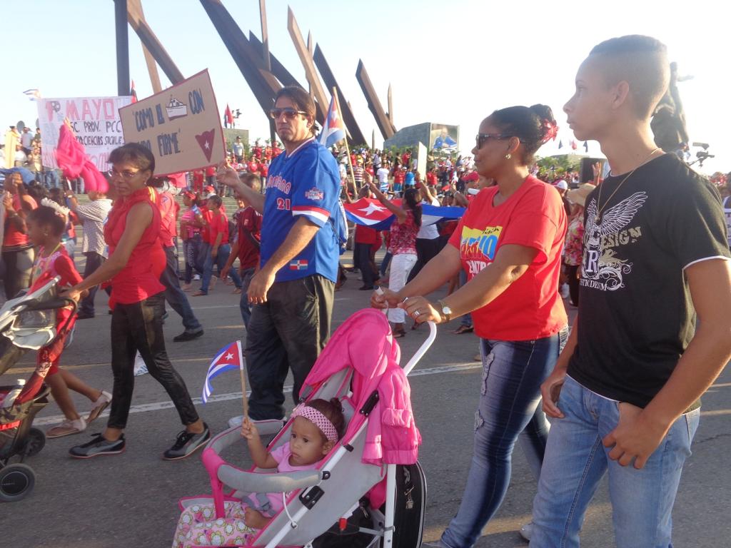 Pueblo Stgo en la plaza 2