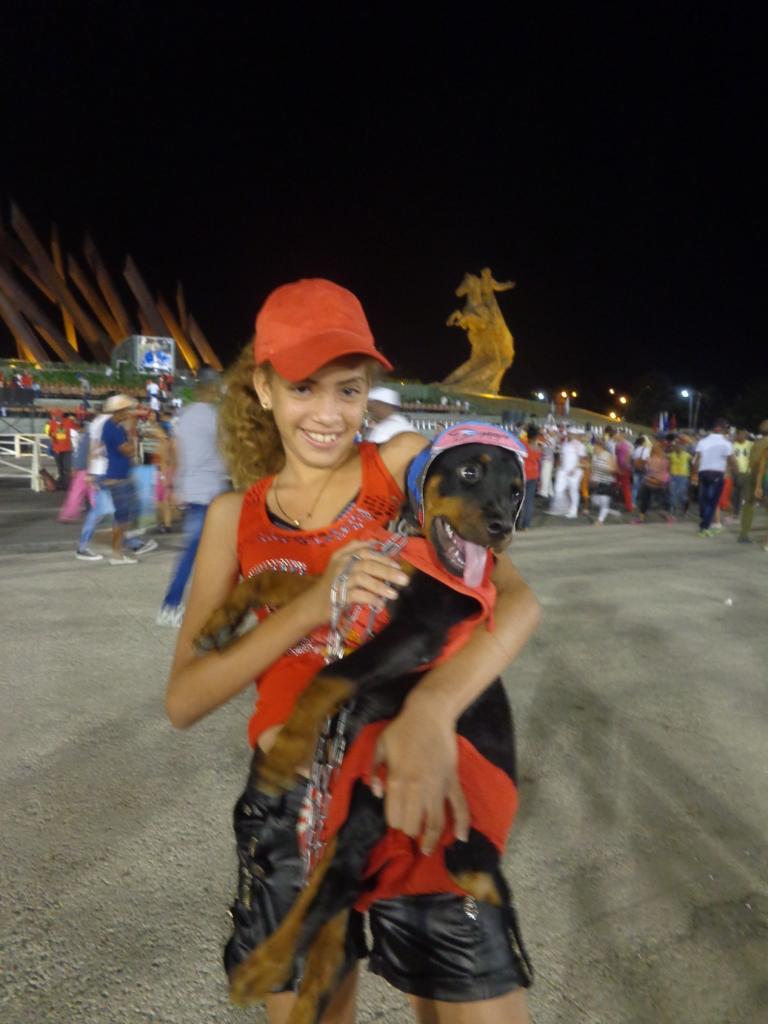 Pueblo en la plaza Stgo 10