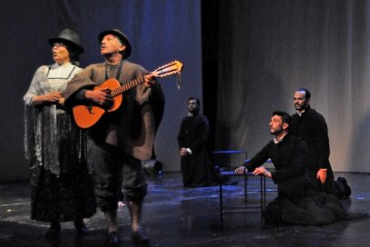 Mayo para todos los teatros