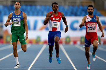 Yoandrys Lescay ganó los 400 metros del Iberoamericano de Atletismo Yoandrys Lescay ganó los 400 metros del Iberoamericano de Atletismo