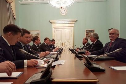 Analizan nexos primer ministro de Rusia y vicepresidente cubano