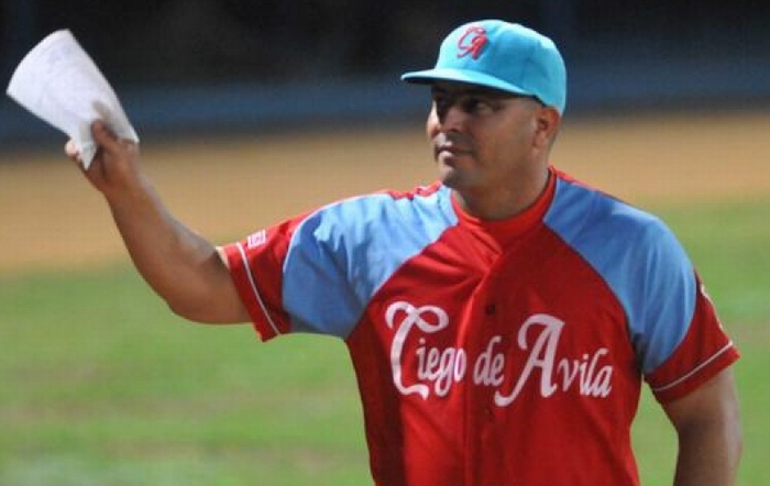 Roger Machado al frente de nuevo de un equipo Cuba