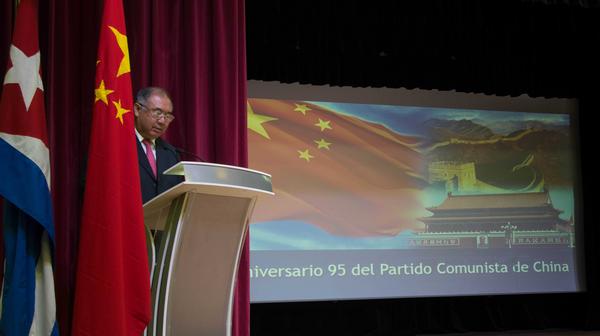 El embajador de China en Cuba, Zhang Tuo. Foto: Marcelino Vázquez