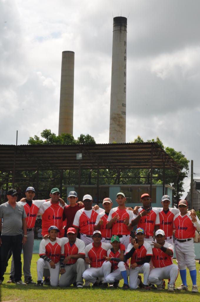 Equipo del Cristino Naranjo, campeón de la 35 liga azucarera de béisbol. Foto: Elder Leyva Almaguer