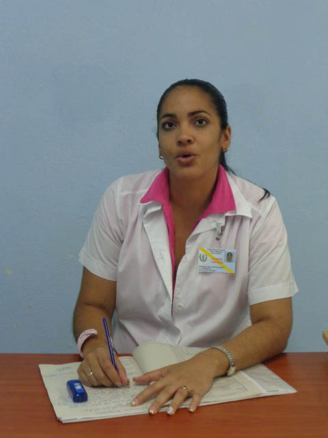 Yiliam Castro alerta sobre la tendencia de encontrar índices alterados del PSA en pacientes de 40 a 55 años. Foto: Elisdany López