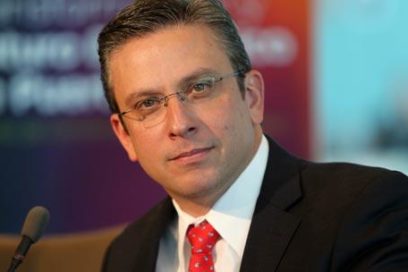 Viaja gobernador de Puerto Rico a cumbre AEC en Cuba