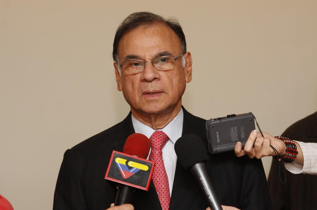 Alí Rodríguez Araque, embajador de la República Bolivariana de Venezuela en Cuba. Foto: Tomada de intenent