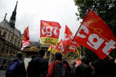 Arde París, con el mundo dentro