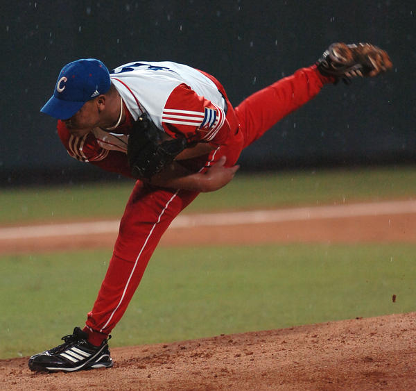 Miguel Lahera se anotó la victoria en el primer juego del tope contra Estados Unidos. Foto: Ricardo López Hevia