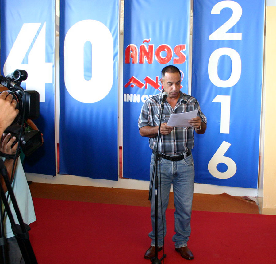 Alfredo Machado López, presidente de la Asociación nacional de Innovadores y racionalizadores (Anir) inauguró este viernes la Exposición 40 aniversario de esa organización. Fotos: César A. Rodríguez.