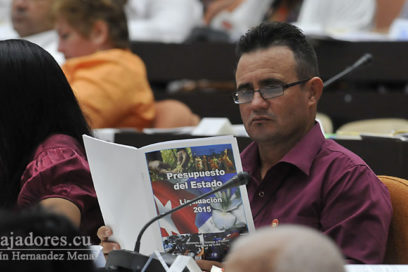 Aplazan pago de tributos para trabajadores de sector empresarial