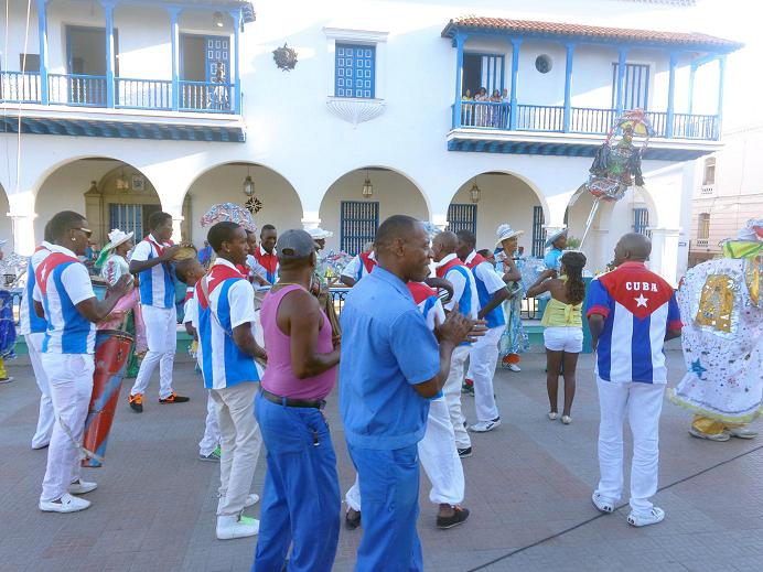 Santiago de Cuba en carnaval. Foto: Betty Beatón