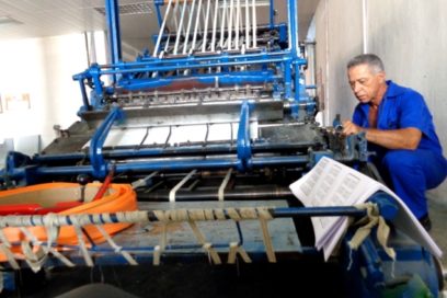 Confeccionan más de 900 mil cuadernos escolares