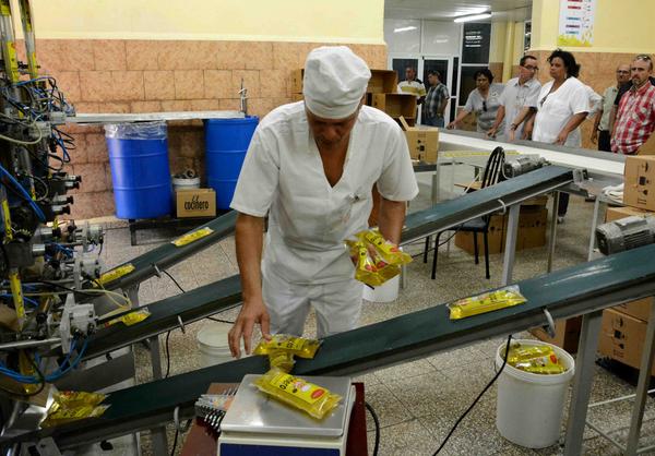 Industria Alimentaria cubana analiza principales líneas de acción para sustituir importaciones. Foto: Rodolfo Blanco Cué