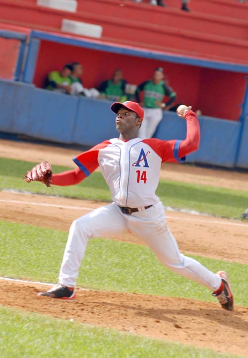 Geonel Gutierrez, lanzador ganador de Artemisa